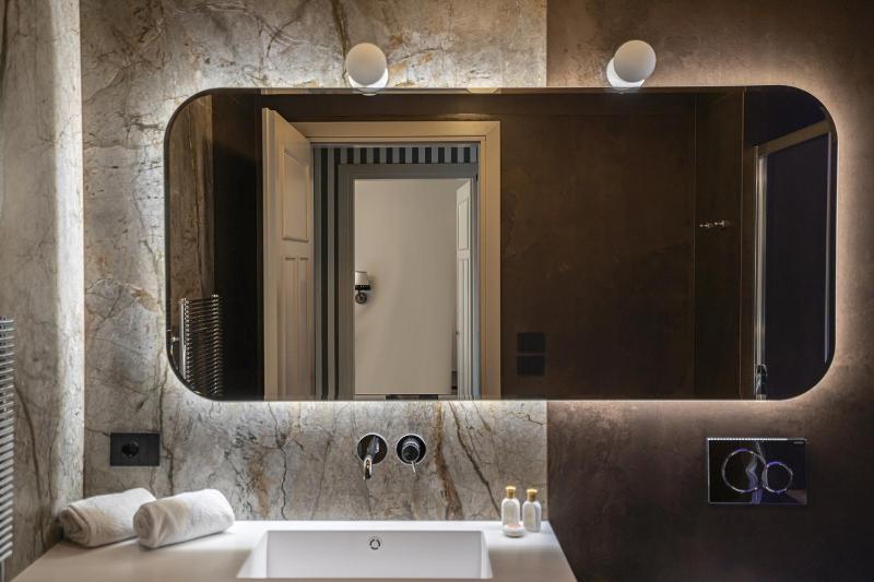 Corte Rubbi 8 Luxury Two-bedroom Apartment -Dimora Italia - - image 6