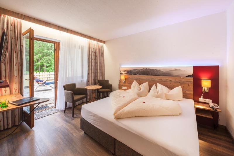 Standard Double Room image 1