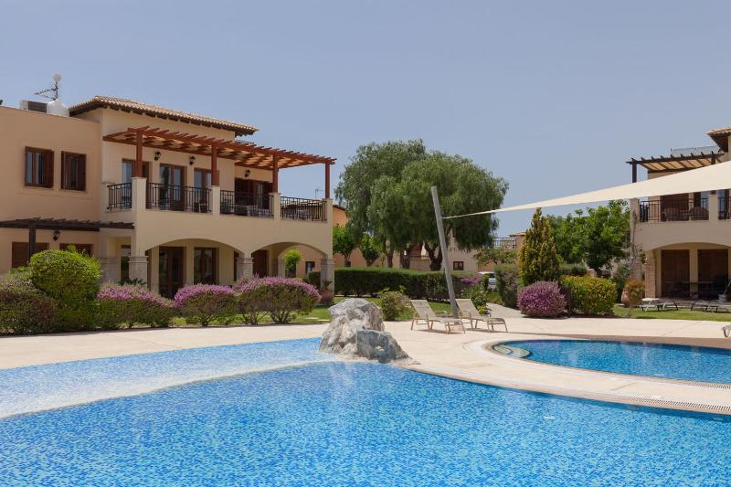 Two-Bedroom Apartment with Shared Pool image 4