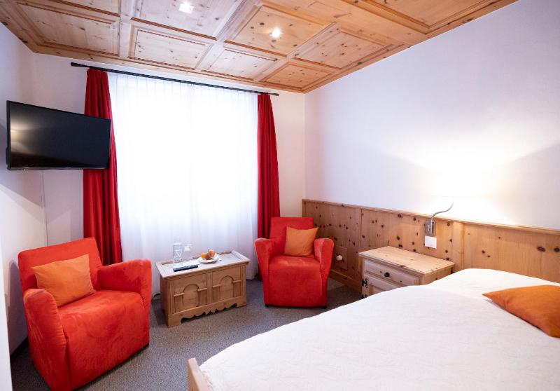 Standard Double Room image 1