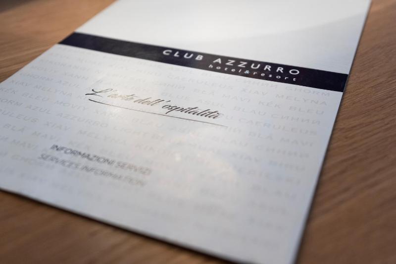 Triple Room with Balcony image 1