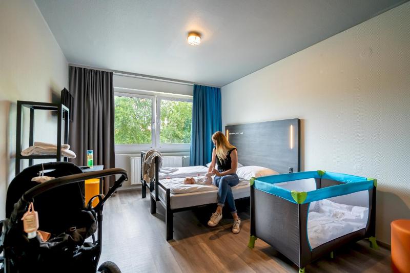 Single Room image 4