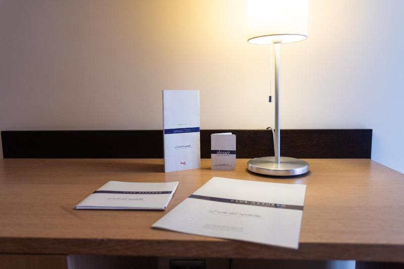 Triple Room with Balcony image 3