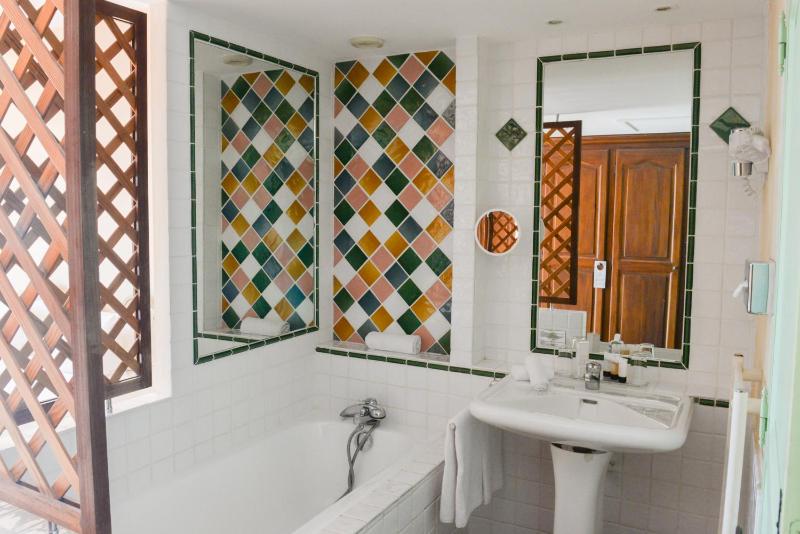 Superior Double Room with Sea View image 1