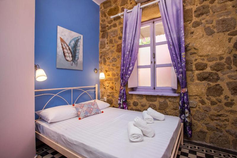 Attiki Hotel - image 14