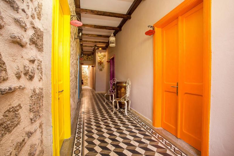 Attiki Hotel - image 10