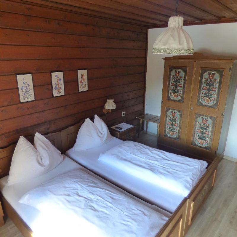 Standard Double Room image 2