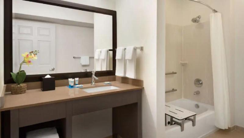 Hyatt House Miami Airport - image 11