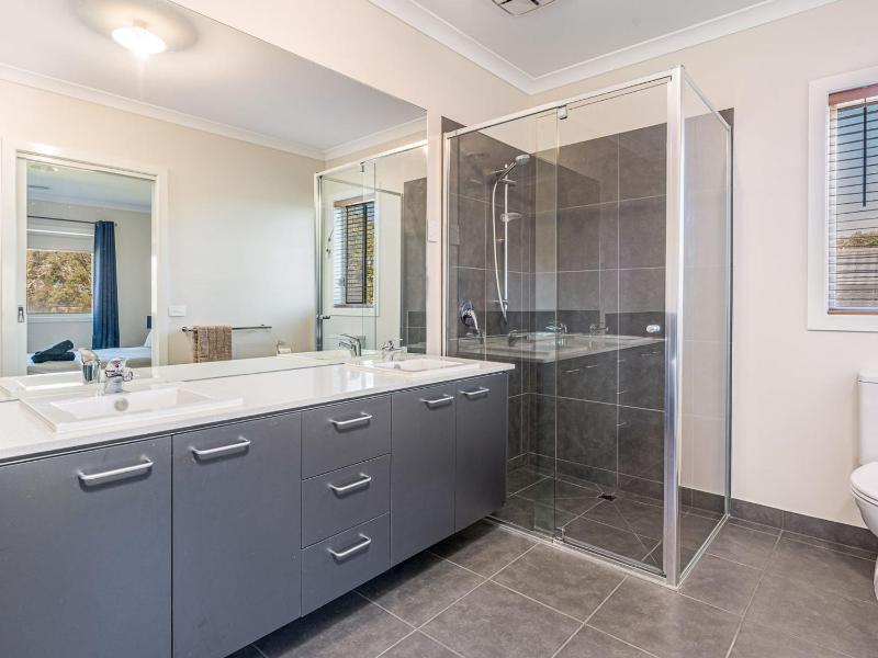 21 Peninsula View - image 17