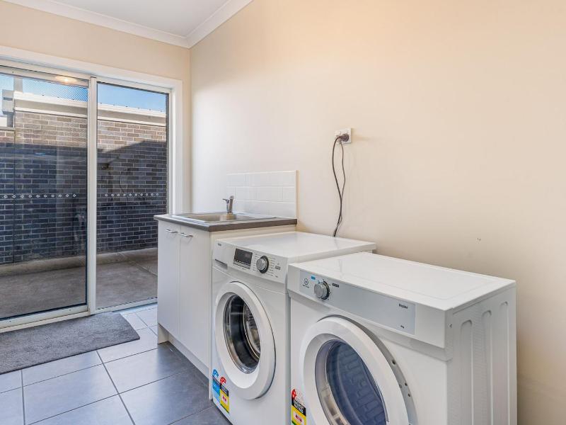 21 Peninsula View - image 16