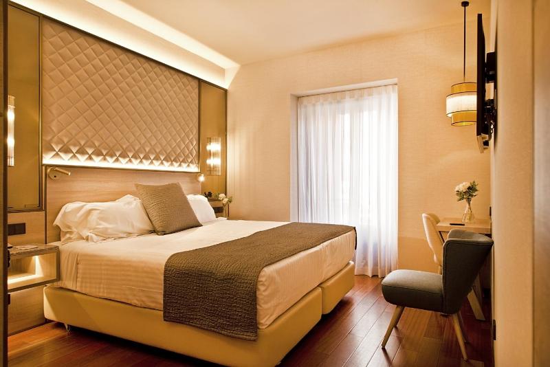 Premium Double or Twin Room image 4