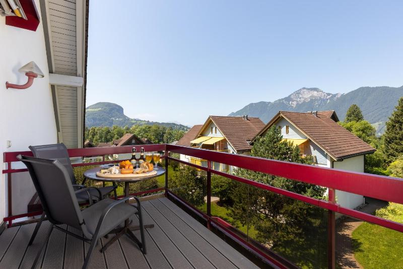 Apartment with Mountain View image 2