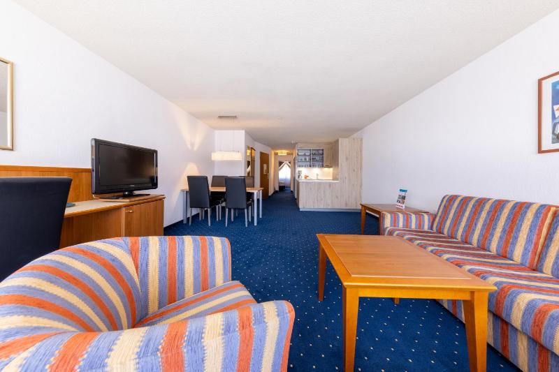 One-Bedroom Apartment (4 Adults) image 3