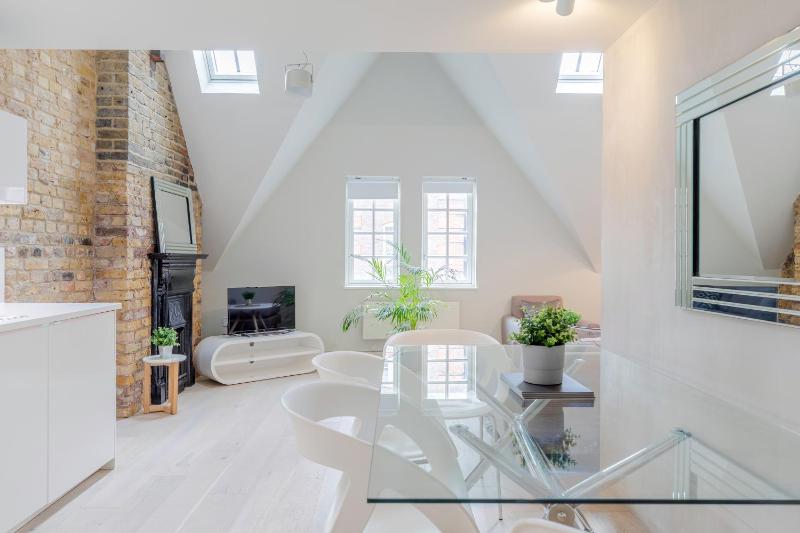 Superior Apartment image 4