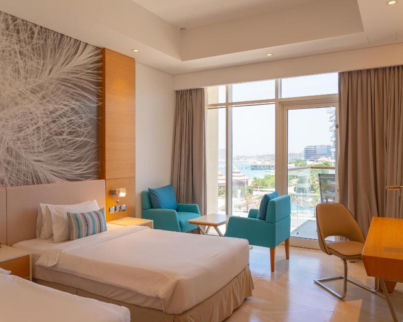 Deluxe Double Room with Balcony and Hotel Private Beach Access image 3