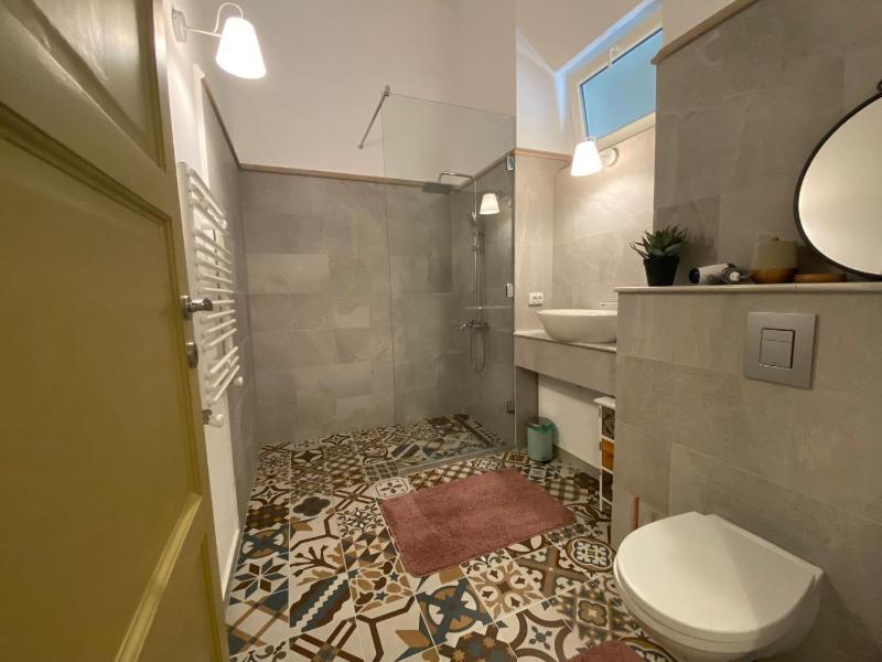 Urban City Apartment - image 11