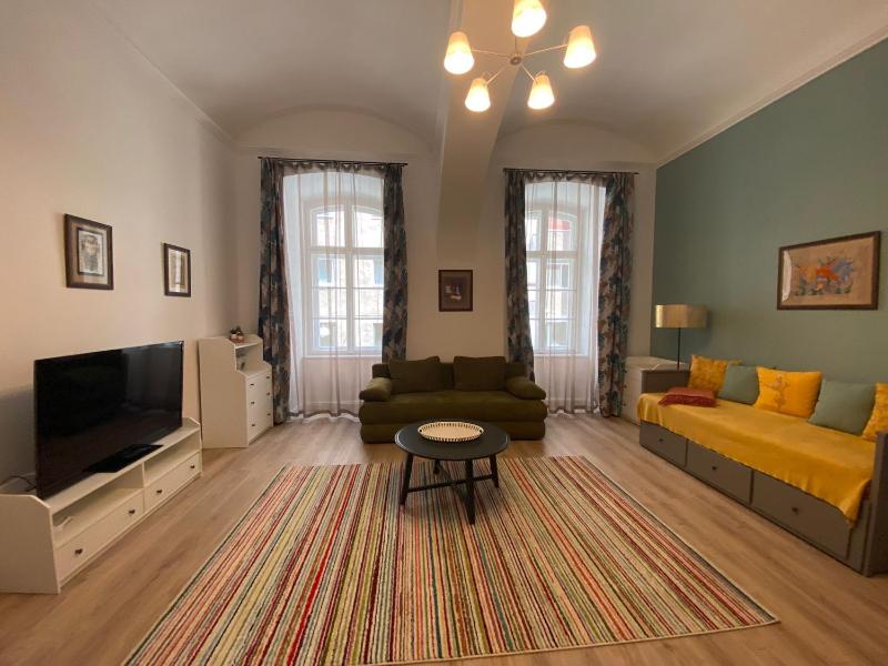 Urban City Apartment - image 8
