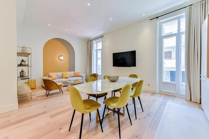 CMG - Luxueux appartement 2BR-6P - Cannes Centre Images