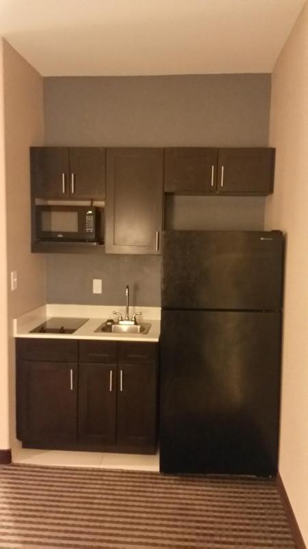 Deluxe Queen Room with Two Queen Beds - Disability Access - Non-Smoking image 3