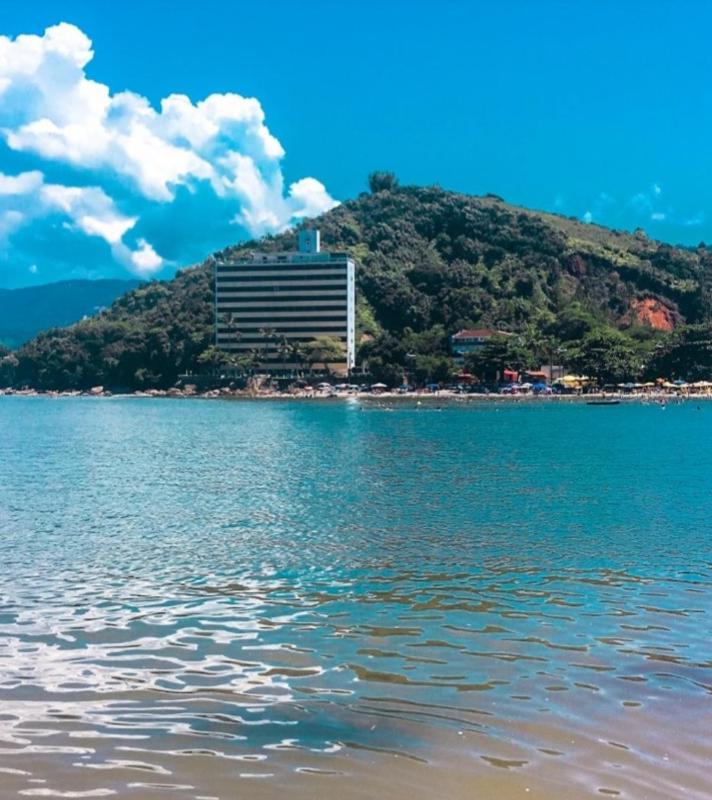 Apartamento Dona Frida Prainha com WiFi pé na areia - image 25