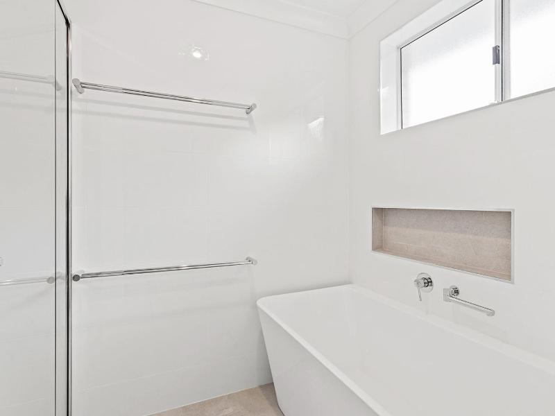 Island View Large Family Home Pool WI FI and Sweeping Views of Fingal - image 11