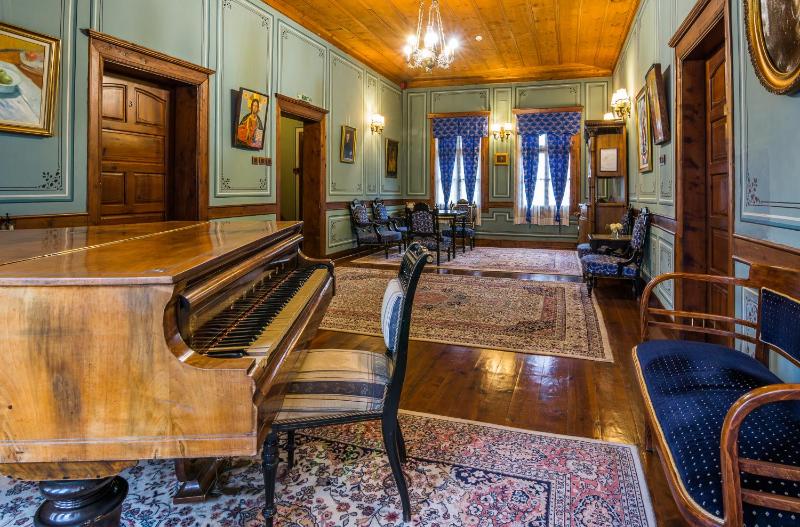 Old Legends Hotel - image 41