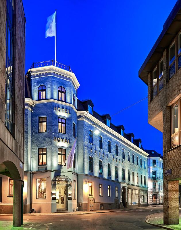 Hotel Royal - image 2