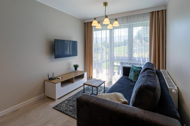 One-Bedroom Apartment image 3