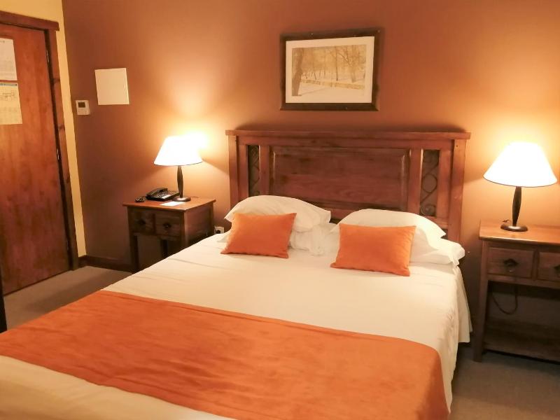Standard Single Room image 3