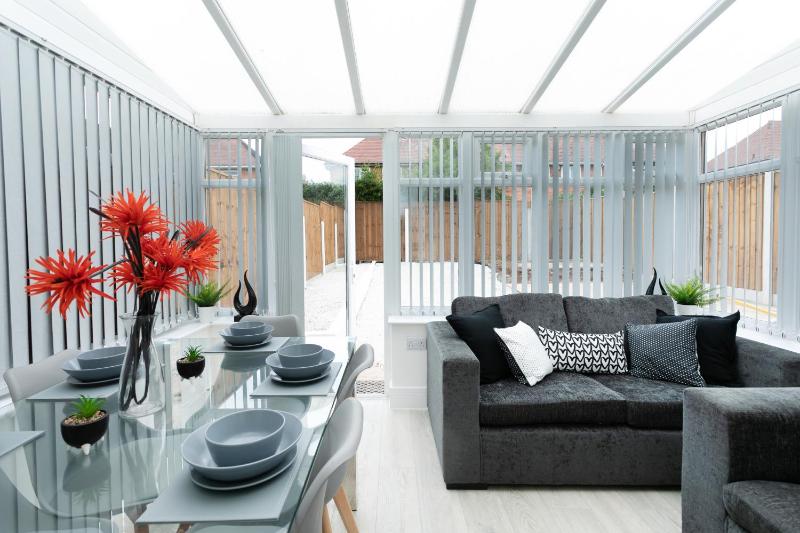 Nottingham Serviced Accommodations - image 49