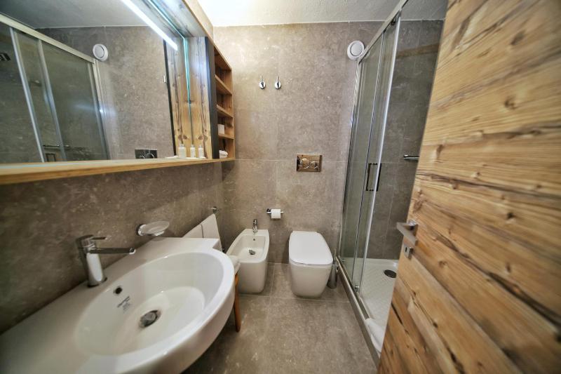Double or Twin Room image 4