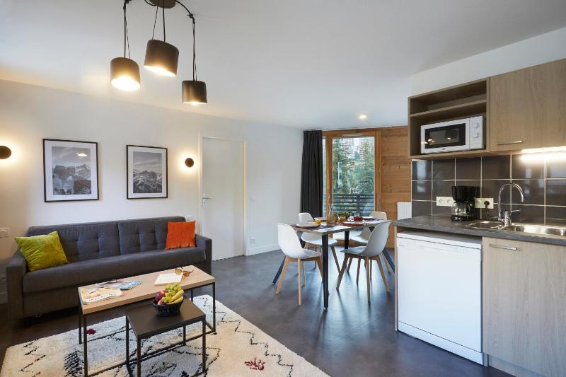 One-Bedroom Apartment image 1