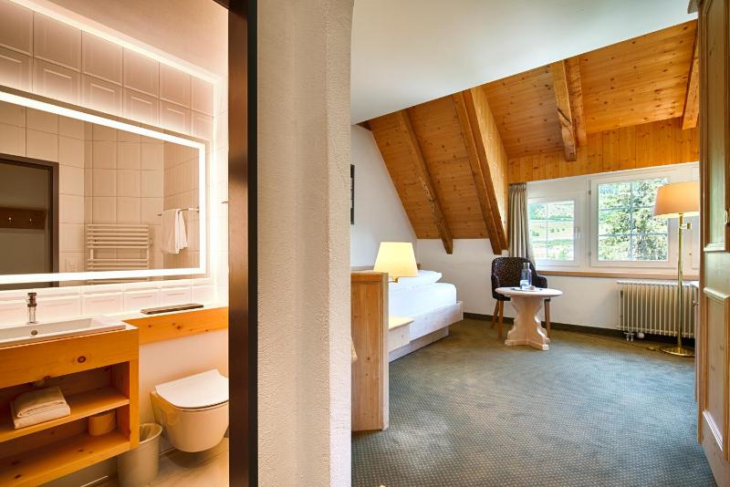 Single Room image 4