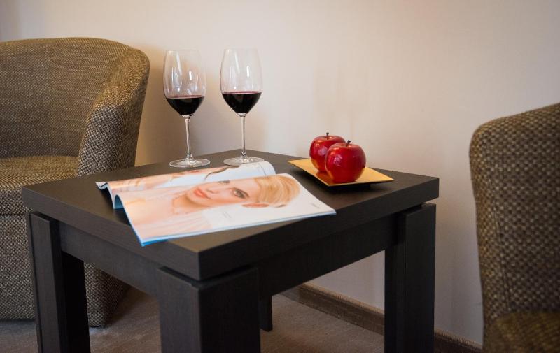 One-Bedroom Suite (2 Adults) image 4