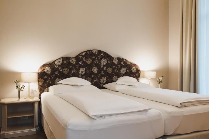 Suite image 4