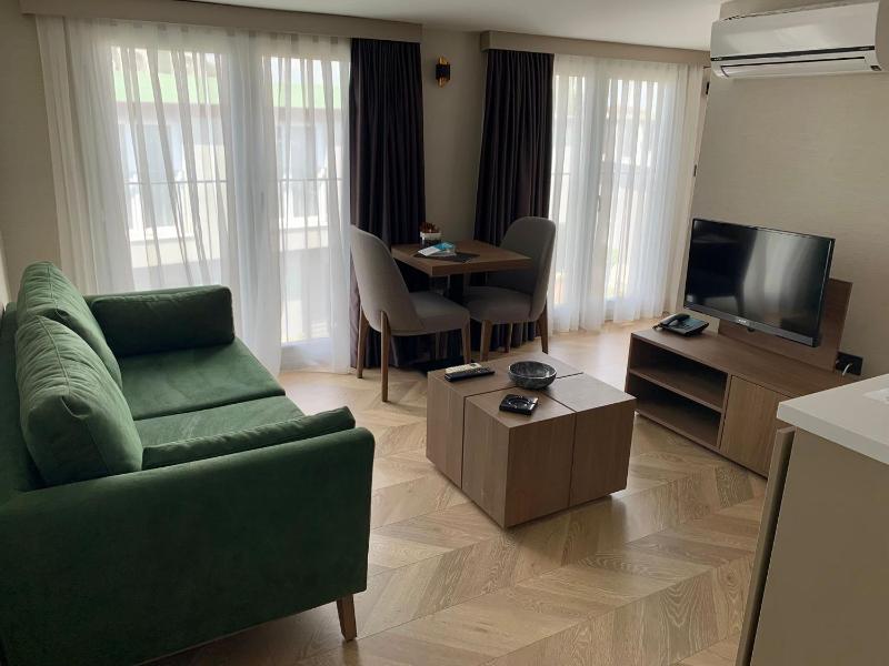 Junior Suite image 1