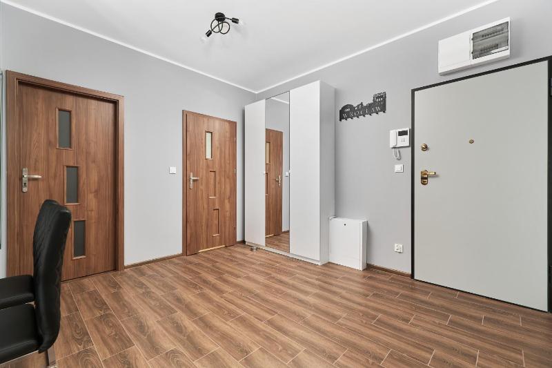 Apartments Wrocław Jana Pawła II with FREE PARKING Wrocław by Noclegi Renters - image 2