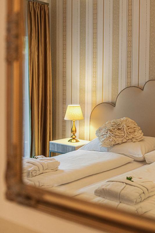 Superior Double Room image 1