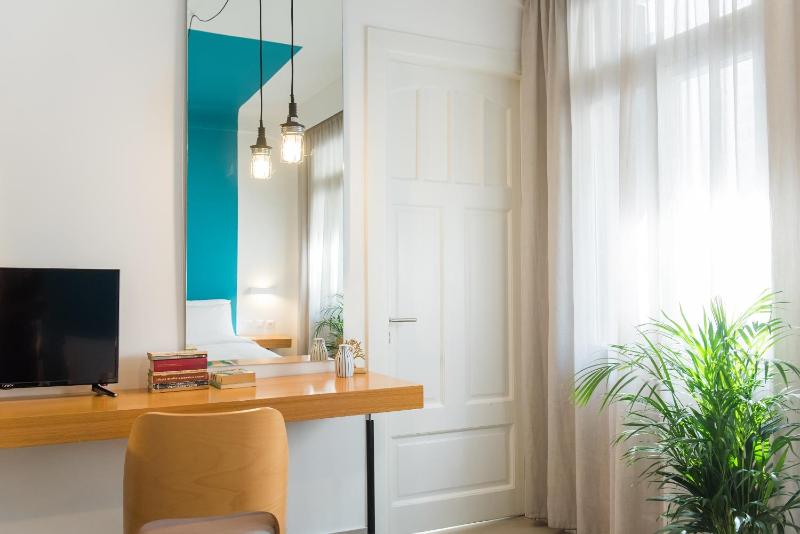 MONK Monastiraki Suites - image 2