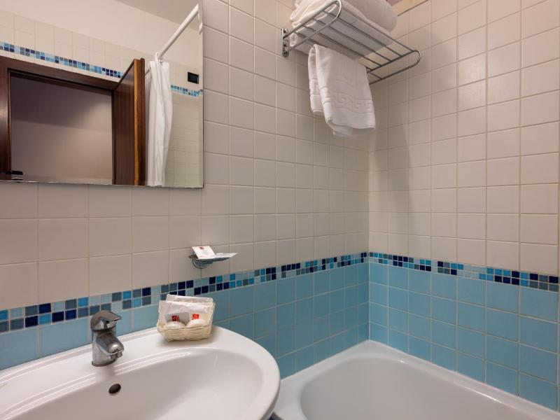 Superior Double or Twin Room image 1