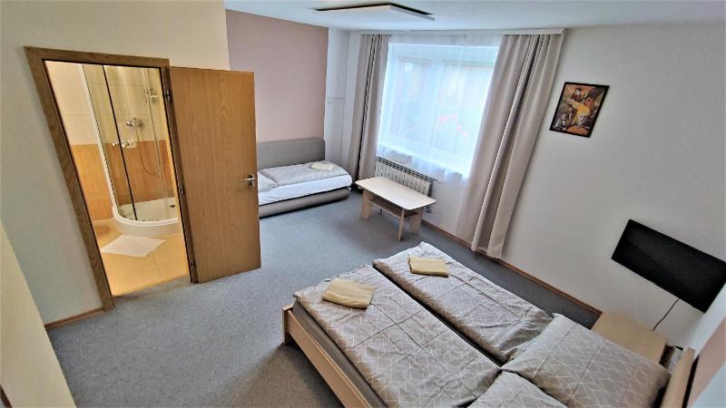 Double Room image 1