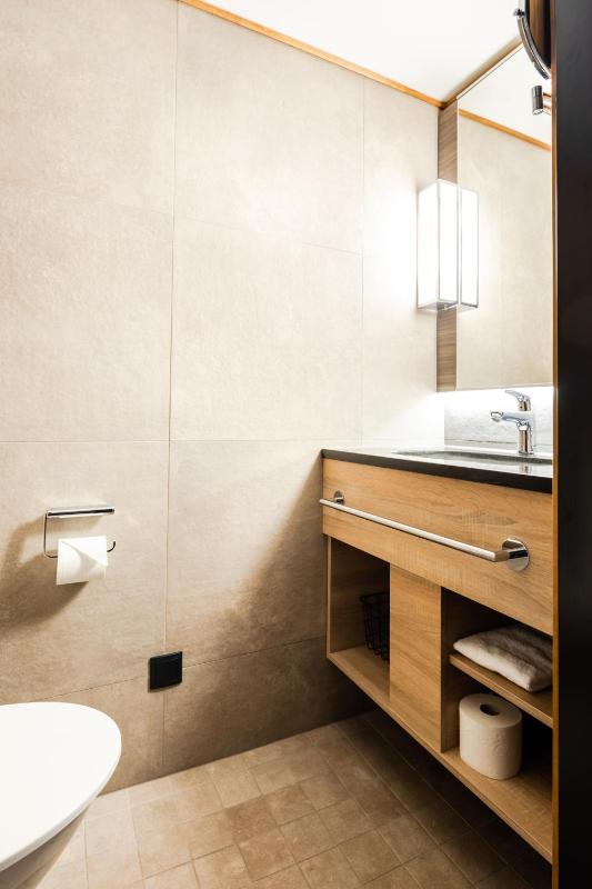 Northern comfort with Bath image 3