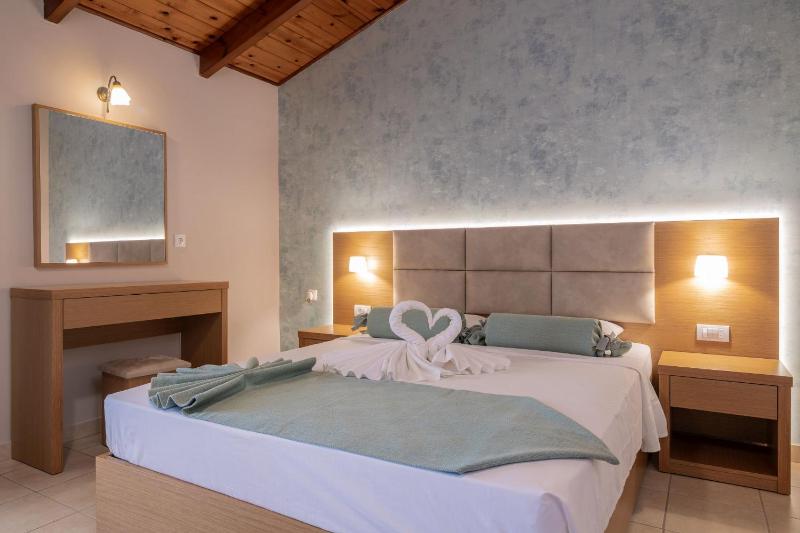 Studio with Sea View image 3