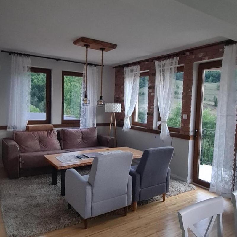 Three-Bedroom House image 2