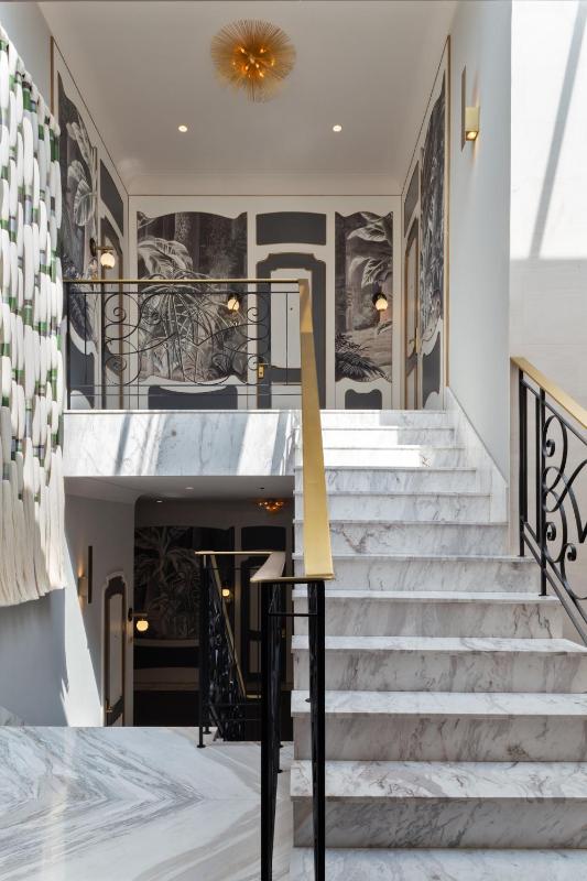 The Alest Hotel - image 2