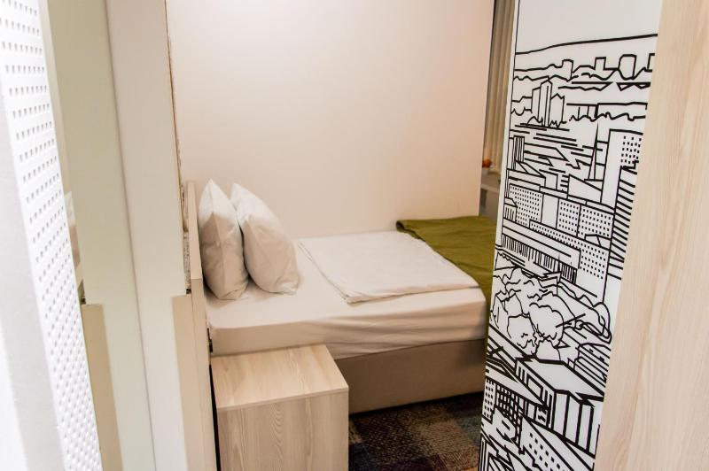 Budget Double Room image 2