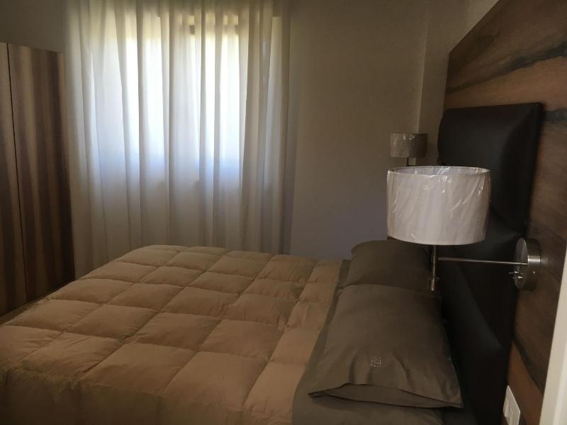 Double Room with Park View image 1