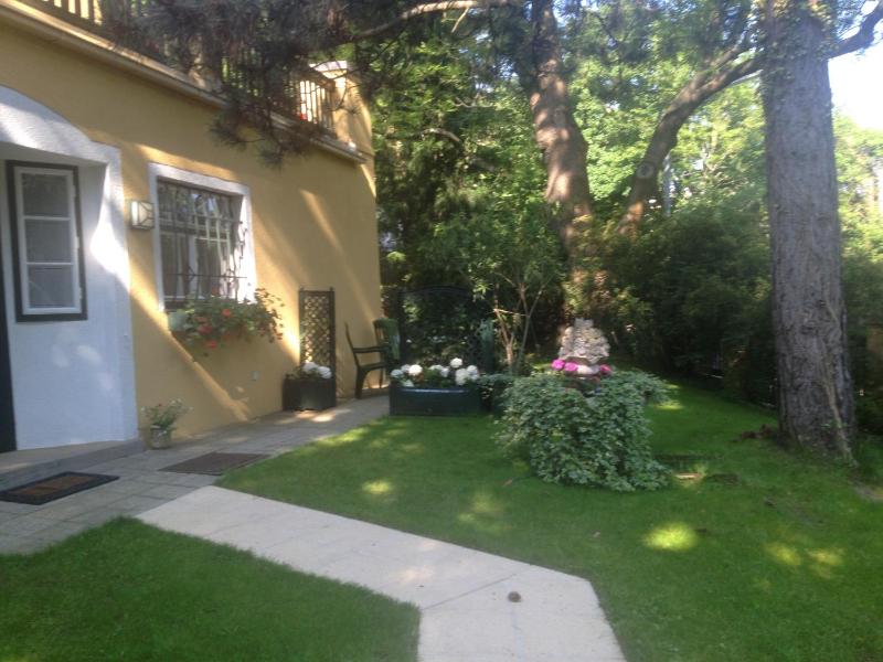 Exquisites Gartenapartment in eleganter Jugendstilvilla - image 13