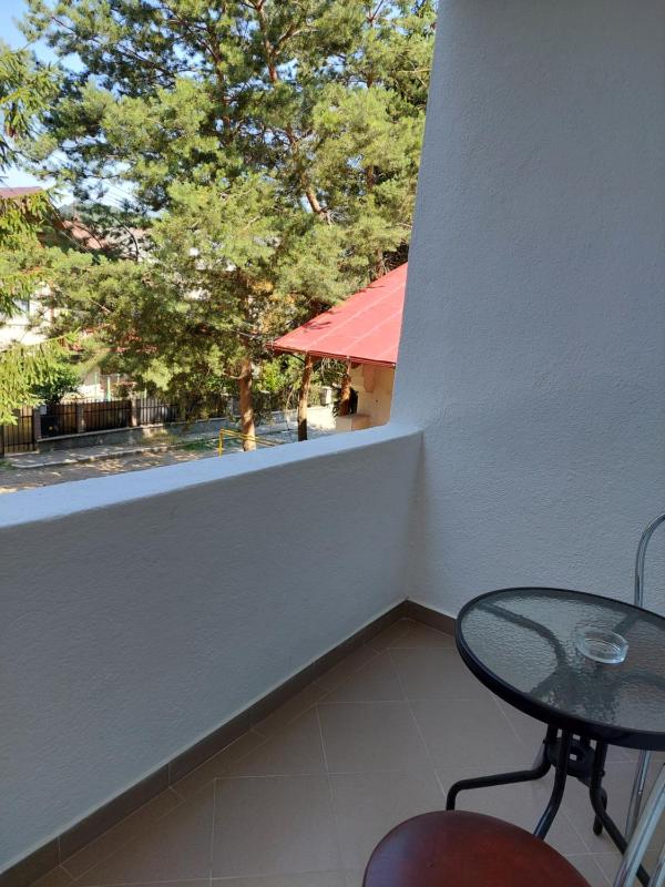 Double Room with Balcony image 4