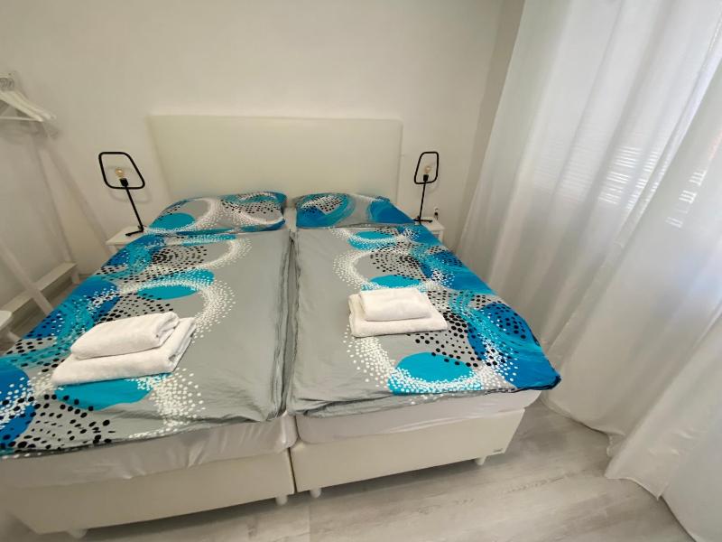 Economy Double or Twin Room image 4
